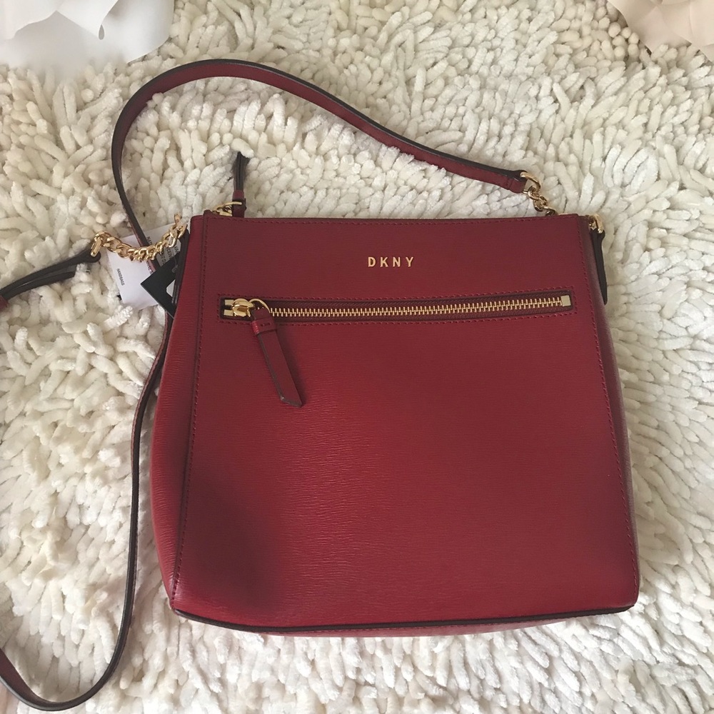 DKNY small Top-Zip Crossbody ScarletGold